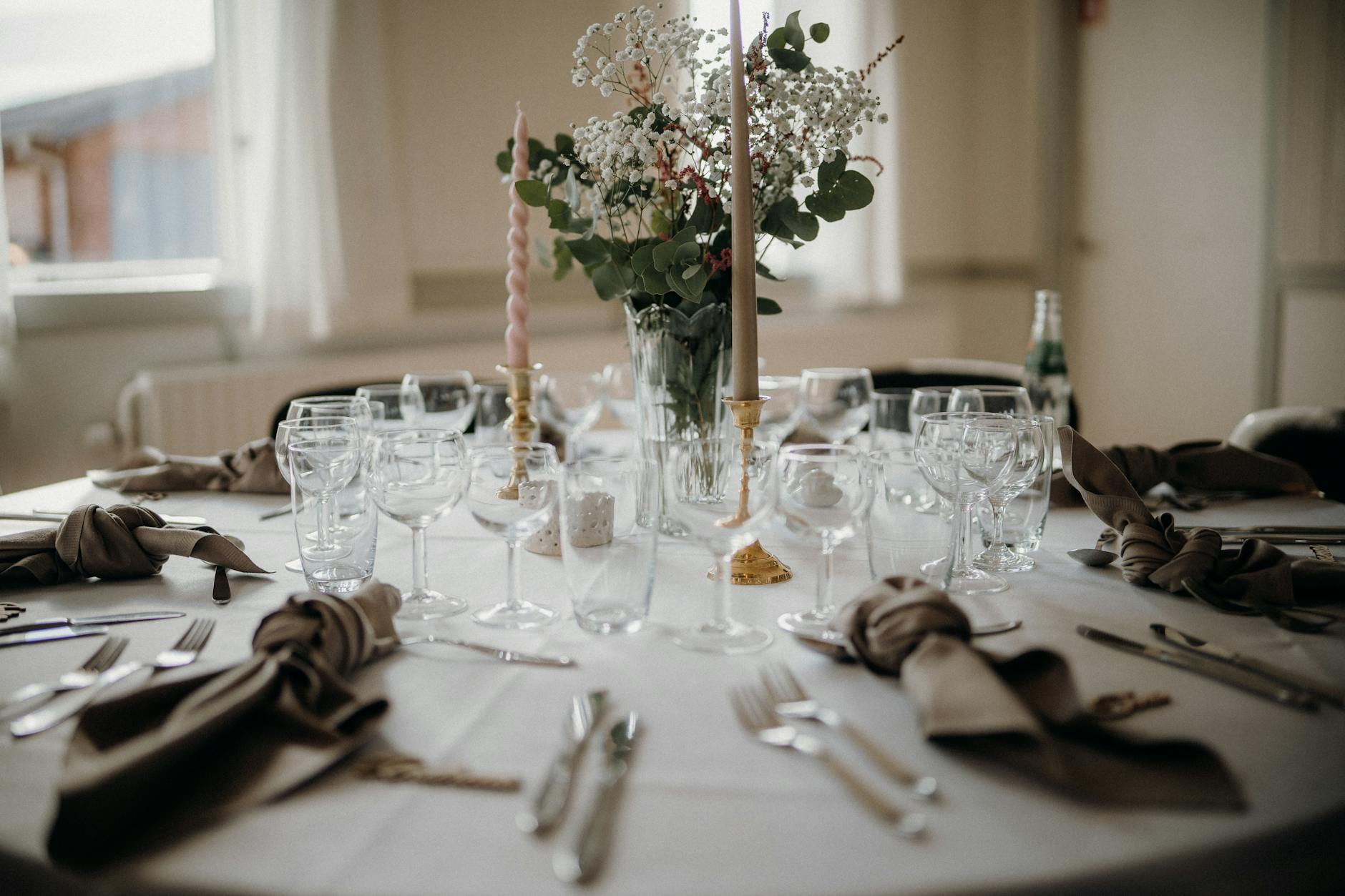 Empfang — Warmes Licht und Kerzen